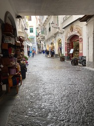 Amalfi shopping!
