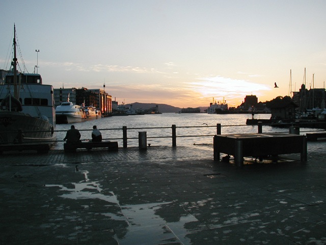 Bergen-harbor 11 PM