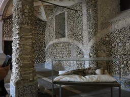 Chapel of Bones (16-17 centuries), Evora (1)