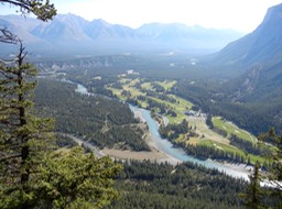 DSCN0176.JPG Bow River from Tunnel Mountain, Banff
