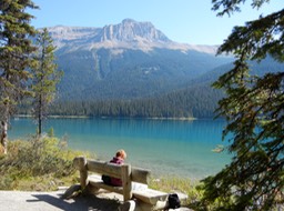 DSCN0191.JPG Lunch stop around Emerald Lake, Yoho N.P.