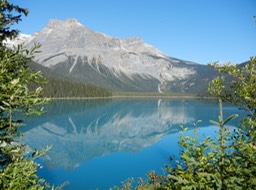 DSCN0195.JPG Emerald Lake, Yoho N.P.