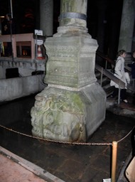 DSCN0306.JPG bottom of a pillar in Cistern