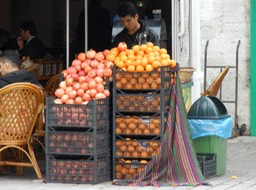 DSCN0325.JPG Pomagranites and Oranges
