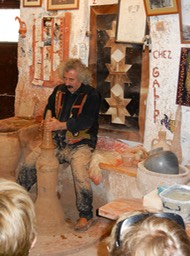 DSCN0517.JPG artist at work