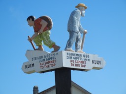 cute trail sign on Mt. Rigi for two choices (we took the one to the right)