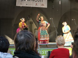 festival dancers