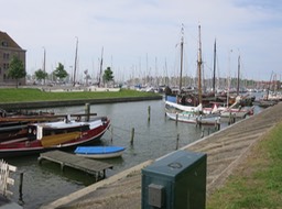 Hoorn harbor; a lot of vessels!