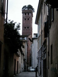 Lucca_street