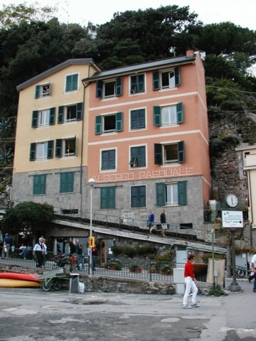 Monterosso_hotel