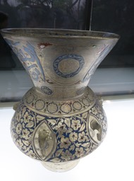 mosque lamp, ~1355), Gulbenkian Museum