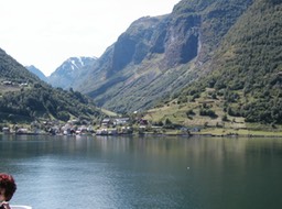 nutshell-fjord-Aurland