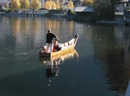 boatman on lake Hallstatt