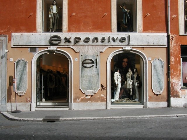 Rome_expensive_store