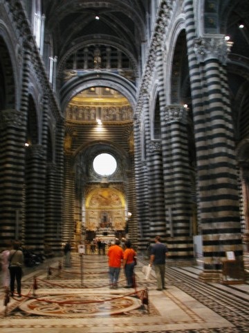 Siena_duomo_interior-1