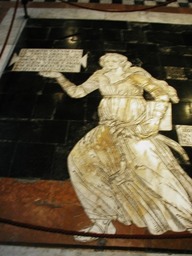 Siena_duomo_interior-3