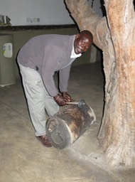 the drum used to announce that dinner is ready