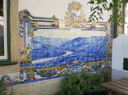 tiles at the train station, ⁨Pinh�o⁩ (1)