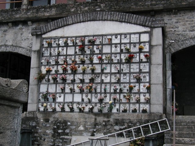 Varenna_cemetary_2