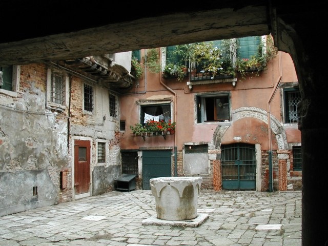 Venice_courtyard