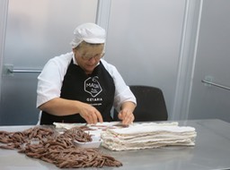 woman processing sardines, Getaria